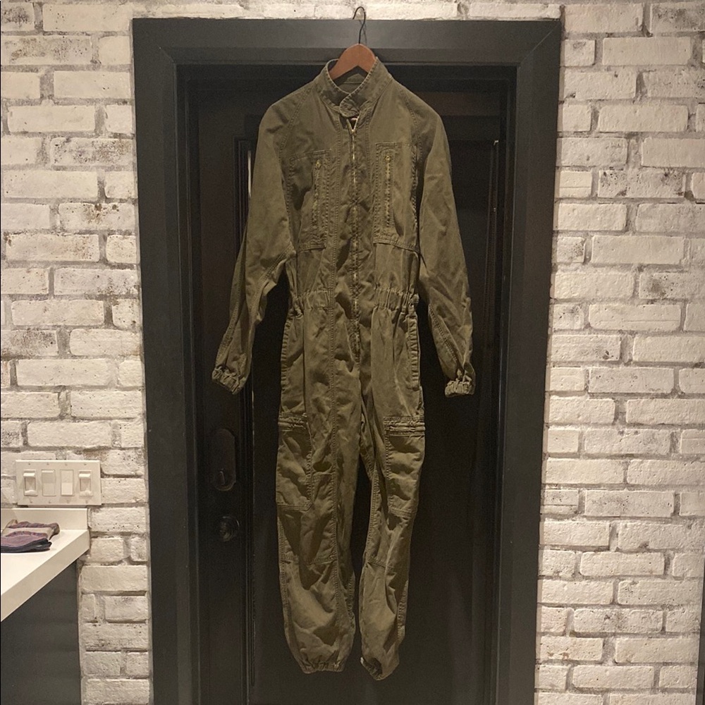AGOLDE Marin Khaki Utility Jumpsuit size 2 but fits 2-4. Like New.  Worn Once.